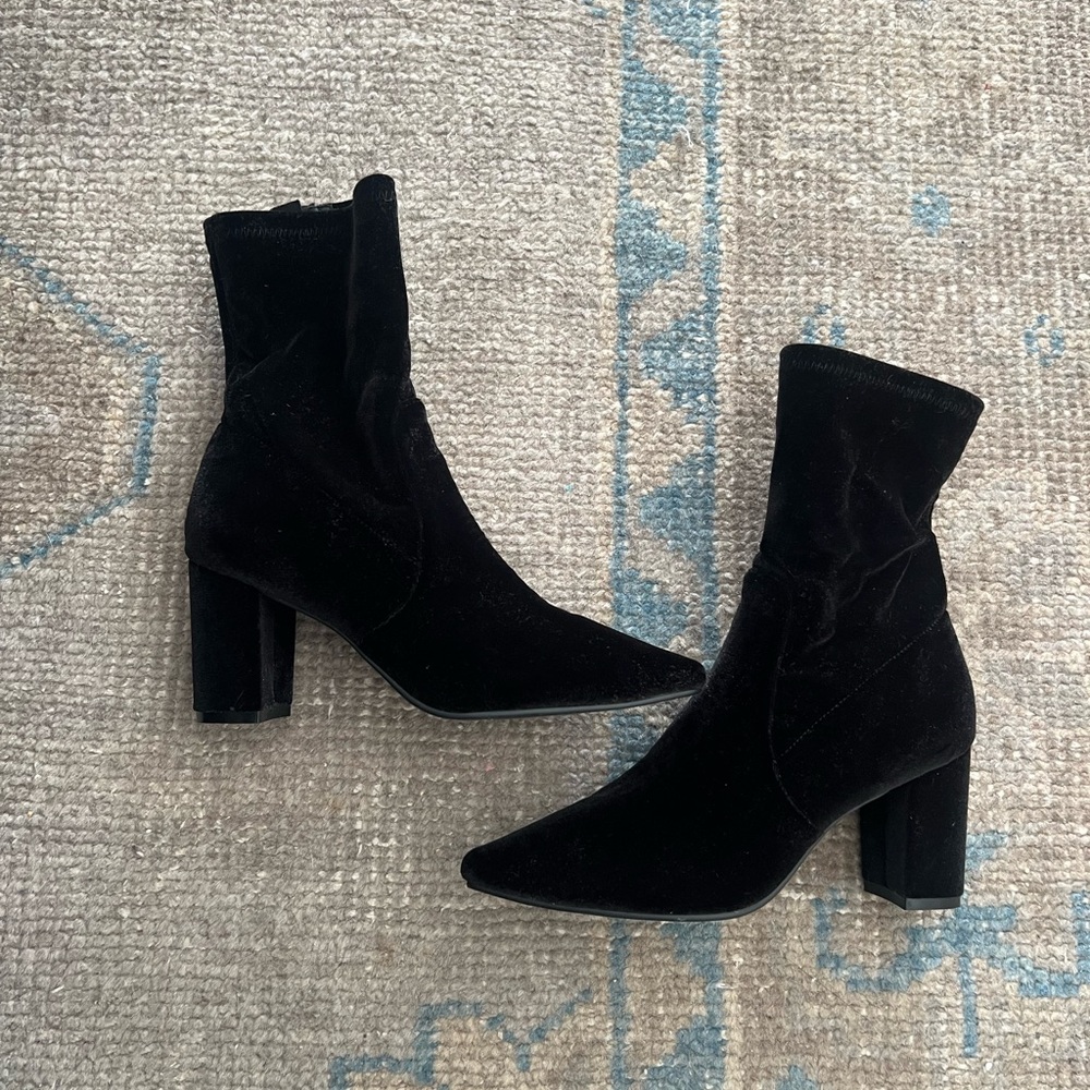 Anthropologie Silent D Black Velvet heeled boots size 37/7